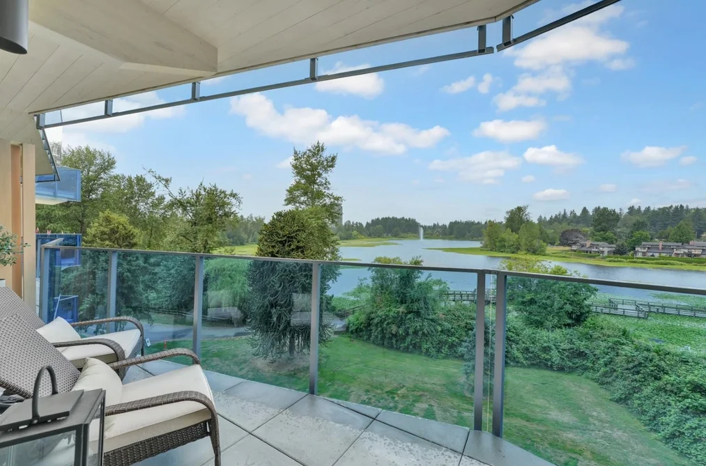 Condo for sale at 404 33160 Plaxton Crescent Abbotsford British Columbia - MLS: R3142797