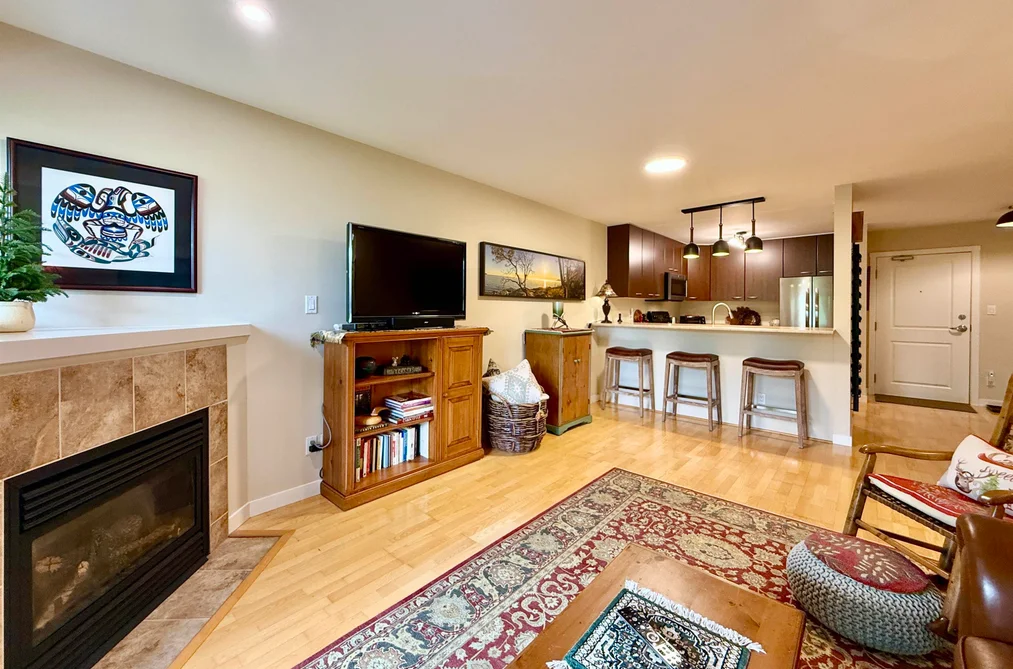404 5631 INLET AVENUE, Sechelt BC V7Z 0J1, Sechelt BC — Residential for Sale - Photo 2