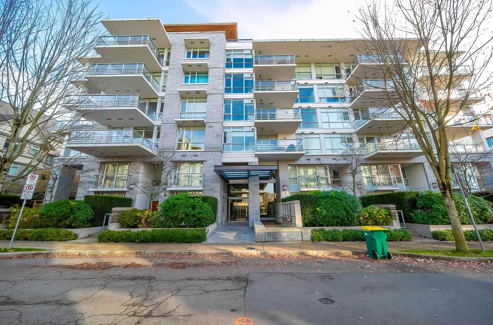 Condo for sale at 404 6080 Iona Drive Vancouver British Columbia - MLS: R3067021