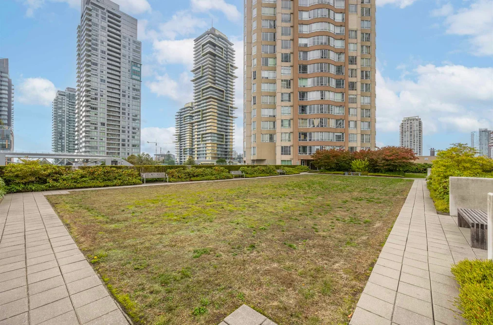 404 6240 MCKAY AVENUE, Burnaby BC V5H 4L8, Burnaby BC — Residential for Sale - Photo 6