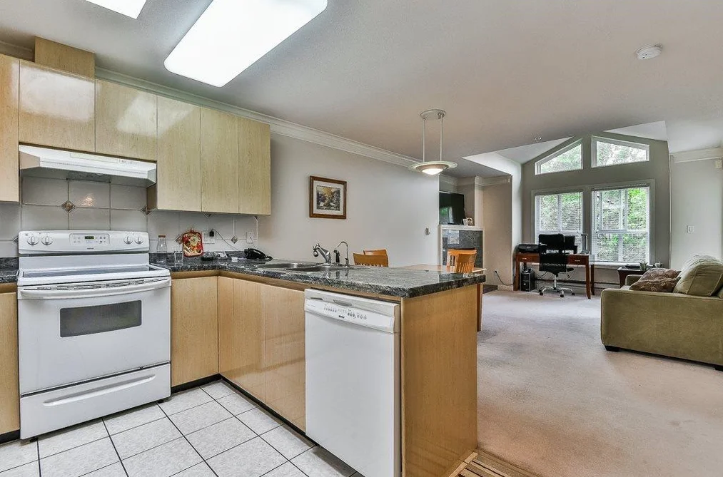 404 8115 121A STREET, Surrey BC V3W 1J2, Surrey BC — Residential for Sale - Photo 2