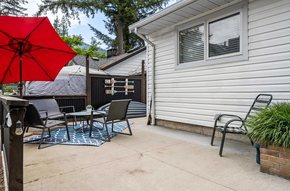 404 BIRCH STREET, Cultus Lake BC V2R 4Z3, Cultus Lake BC — Residential for Sale - Photo 6