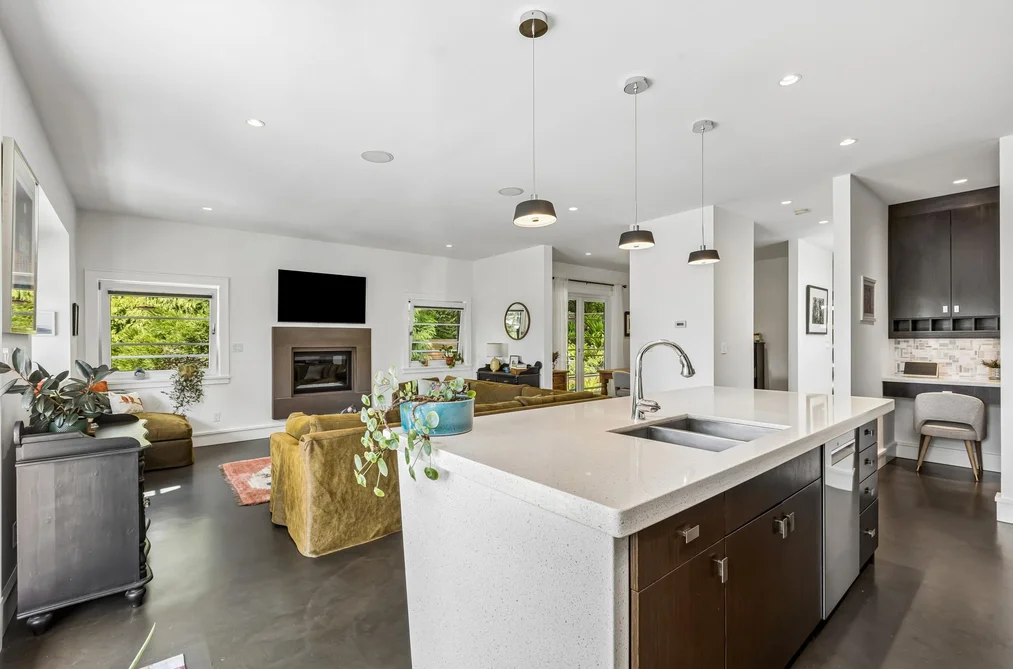 4041 Prospect Road, North Vancouver, BC - MLS: R3165217 - Photo 8 4041 Prospect Road, North Vancouver, BC - MLS: R3165217 - Photo 8