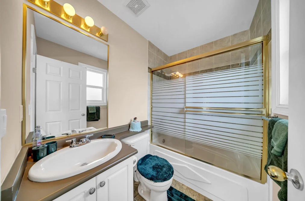 4049 CURLE AVENUE, Burnaby, BC — Residential for Sale — Photo 31 of 39