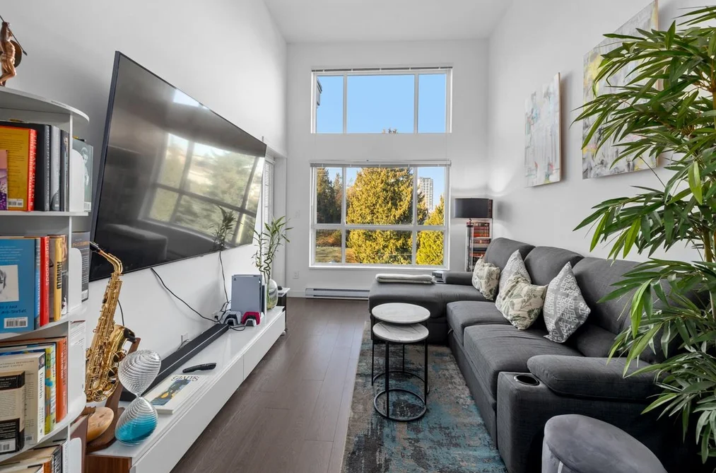 Condo for sale at 405 10688 140 Street Surrey British Columbia - MLS: R3123293