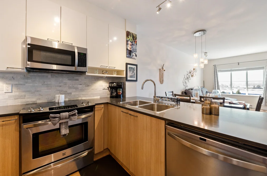 405 202 LEBLEU STREET, Coquitlam BC V3K 4L6, Coquitlam BC — Residential for Sale — Photo 17 of 36