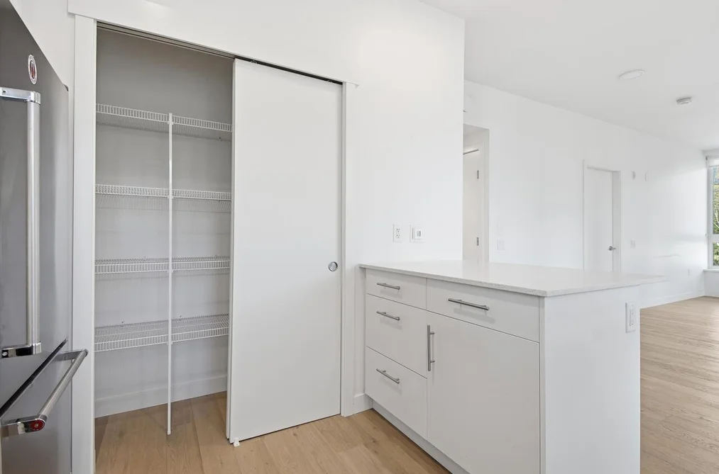 405 2137 CHESTERFIELD AVENUE, North Vancouver BC V7M 2P7, North Vancouver BC — Residential for Sale - Photo 5