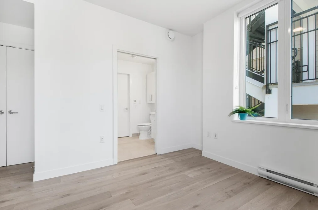 405 2137 CHESTERFIELD AVENUE, North Vancouver BC V7M 2P7, North Vancouver BC — Residential for Sale - Photo 7
