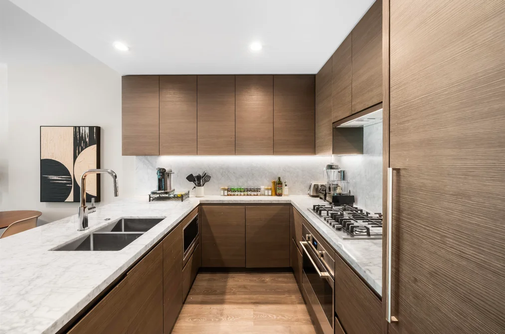 405 308 MORRISSEY ROAD, Port Moody BC V3H 0M2, Port Moody BC — Residential for Sale - Photo 6