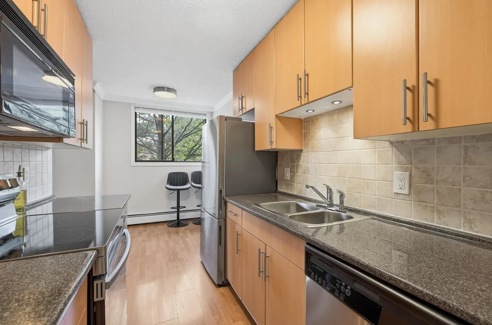 Condo for sale at 405 320 Royal Avenue New Westminster British Columbia - MLS: R3106325