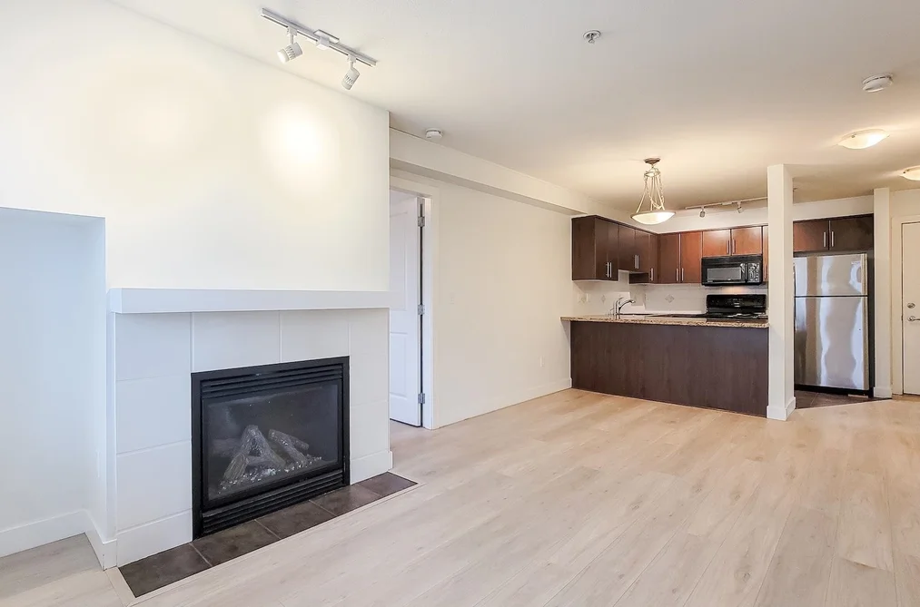 405 3260 ST JOHNS STREET, Port Moody BC V3H 0B9, Port Moody BC — Residential for Sale - Photo 2