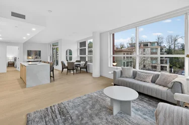 423 6th St Unit 405, West Vancouver, BC - MLS: R3173054