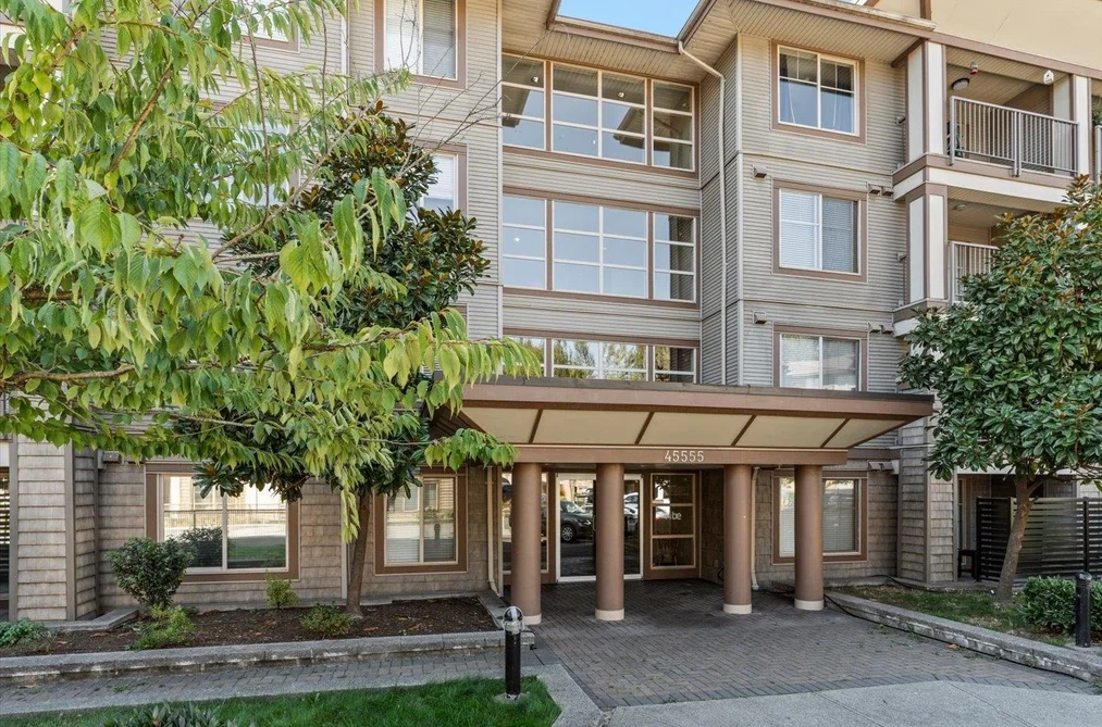 Condo for sale at 405 45555 Yale Road Chilliwack British Columbia - MLS: R3166852