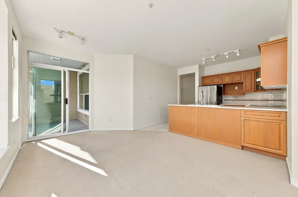 405 - 5270 Oakmount Crescent, Burnaby, BC - MLS: R3179403 - Photo 12 405 - 5270 Oakmount Crescent, Burnaby, BC - MLS: R3179403 - Photo 12
