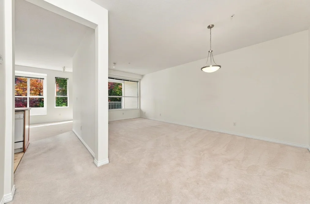 405 - 5270 Oakmount Crescent, Burnaby, BC - MLS: R3179403 - Photo 5 405 - 5270 Oakmount Crescent, Burnaby, BC - MLS: R3179403 - Photo 5
