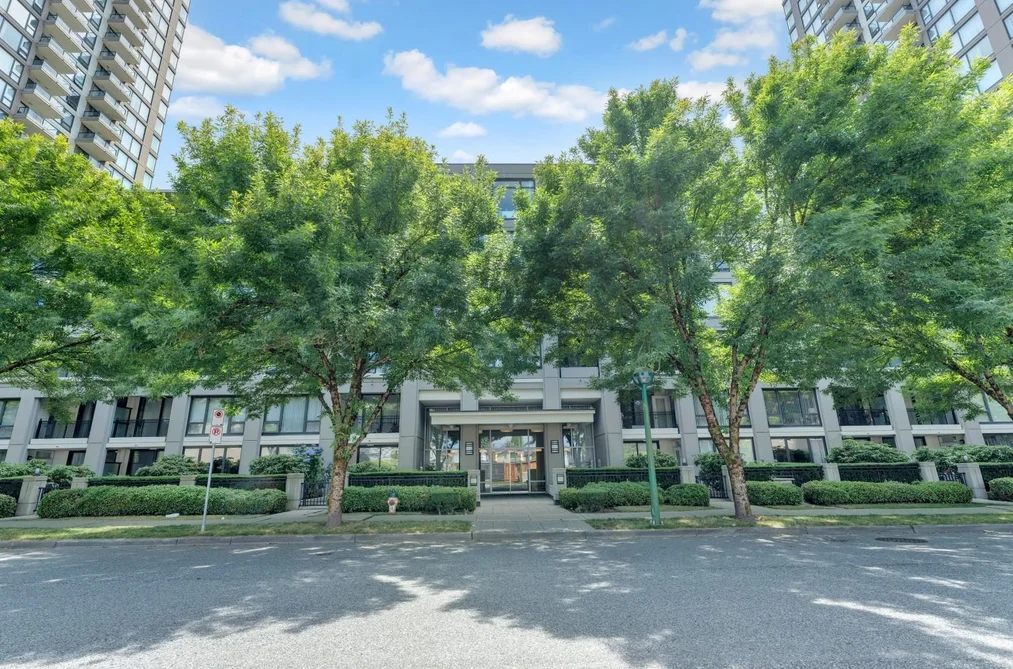 Condo for sale at 405 7138 Collier Street Burnaby British Columbia - MLS: R3150109