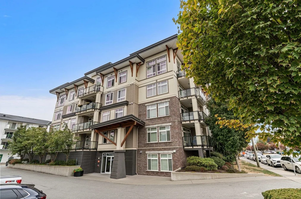 Condo for sale at 405 9130 Corbould Street Chilliwack British Columbia - MLS: R3169582