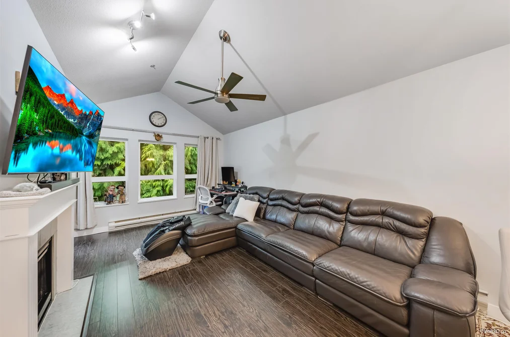 405 9688 148 STREET, Surrey BC V3R 0W2, Surrey BC — Residential for Sale - Photo 3