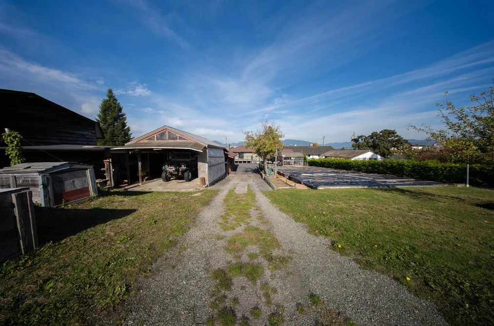 4052 Price Street, Burnaby, BC - House for Sale - Photo 25 of 27