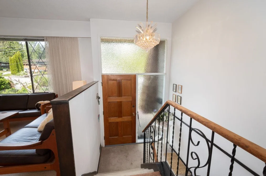 4057 VIOLET STREET, North Vancouver BC V7G 1E4, North Vancouver BC — Residential for Sale - Photo 2