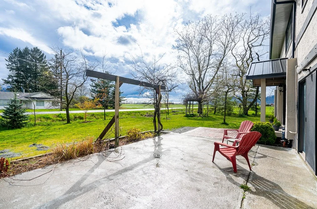 40575 NO. 4 ROAD, Abbotsford BC V3G 2S2, Abbotsford BC — Residential for Sale - Photo 4