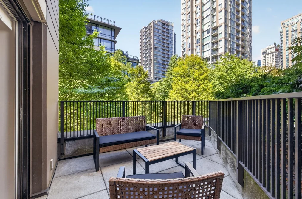 406 1055 HOMER STREET, Vancouver, BC — Residential for Sale — Photo 9 of 32