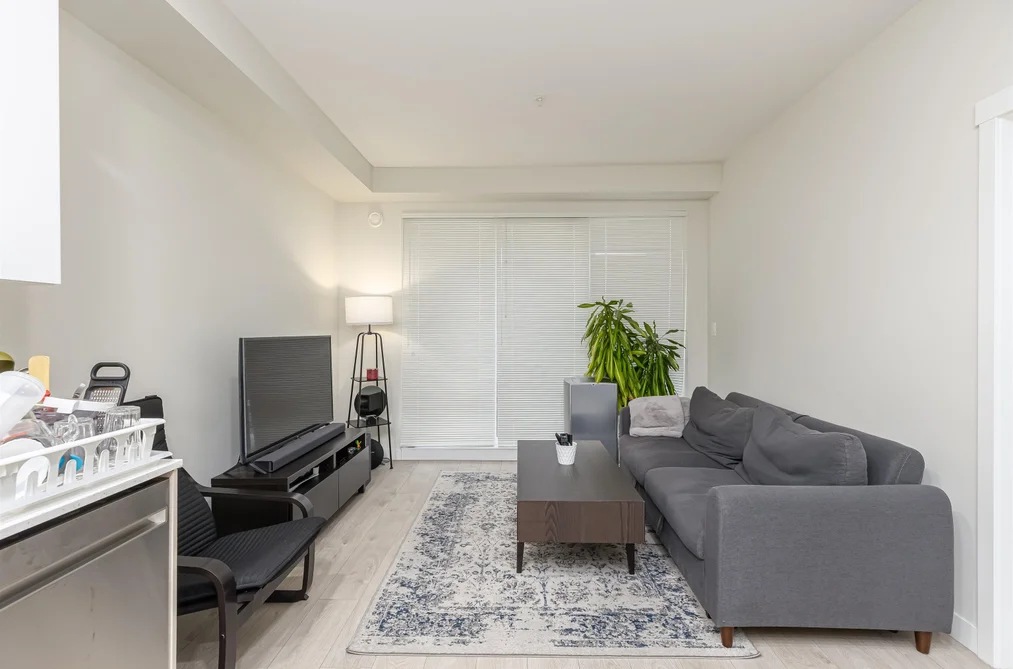 406 10838 WHALLEY BOULEVARD, Surrey BC V3R 0G8, Surrey BC — Residential for Sale - Photo 4