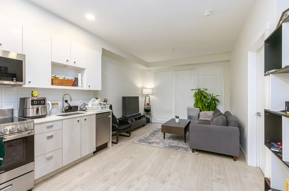 406 10838 WHALLEY BOULEVARD, Surrey BC V3R 0G8, Surrey BC — Residential for Sale - Photo 6