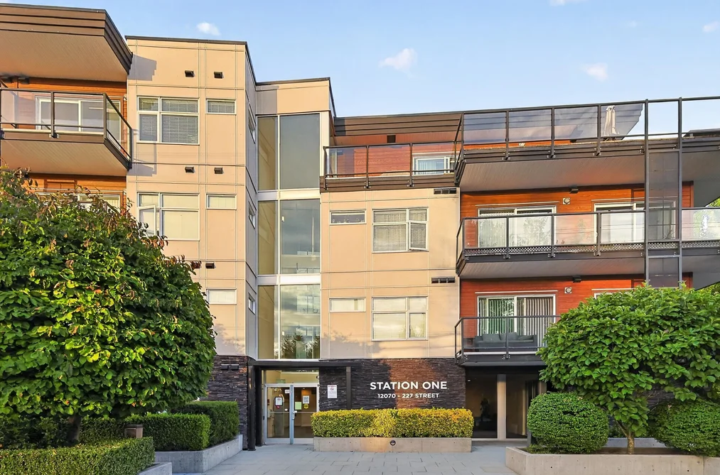 Condo for sale at 406 12070 227 Street Maple Ridge British Columbia - MLS: R3145853