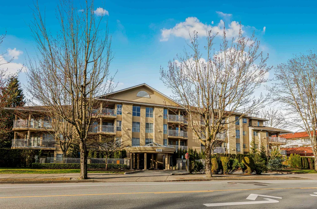Condo for sale at 406 13727 74 Avenue Surrey British Columbia - MLS: R3104043