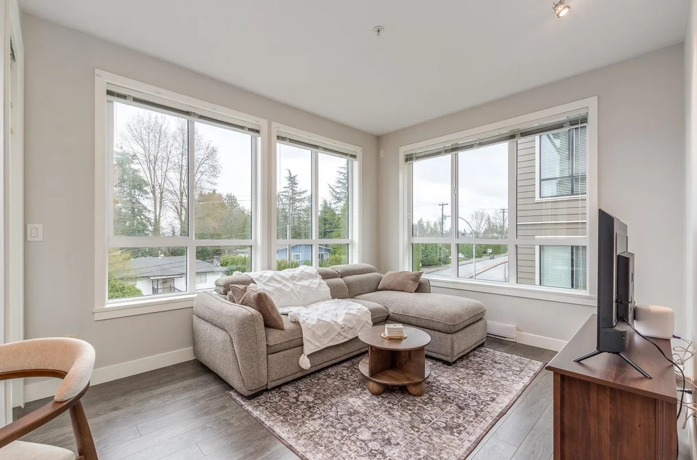 Condo for sale at 406 15388 105 Avenue Surrey British Columbia - MLS: R3122909