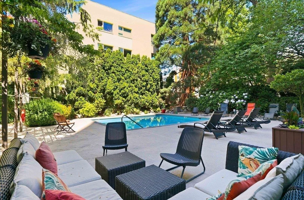 Condo for sale at 406 1816 Haro Street Vancouver British Columbia - MLS: R3148672