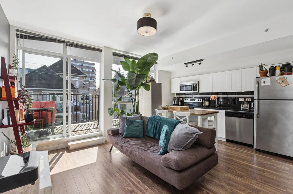 Condo for sale at 406 2511 Quebec Street Vancouver British Columbia - MLS: R3126733