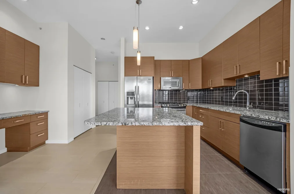 406 288 HAMPTON STREET, New Westminster BC V3M 5L9, New Westminster BC — Residential for Sale - Photo 3