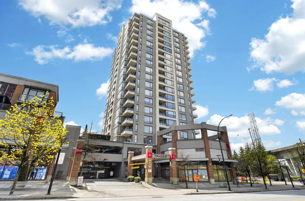 Condo for sale at 406 4118 Dawson Street Burnaby British Columbia - MLS: R3113832