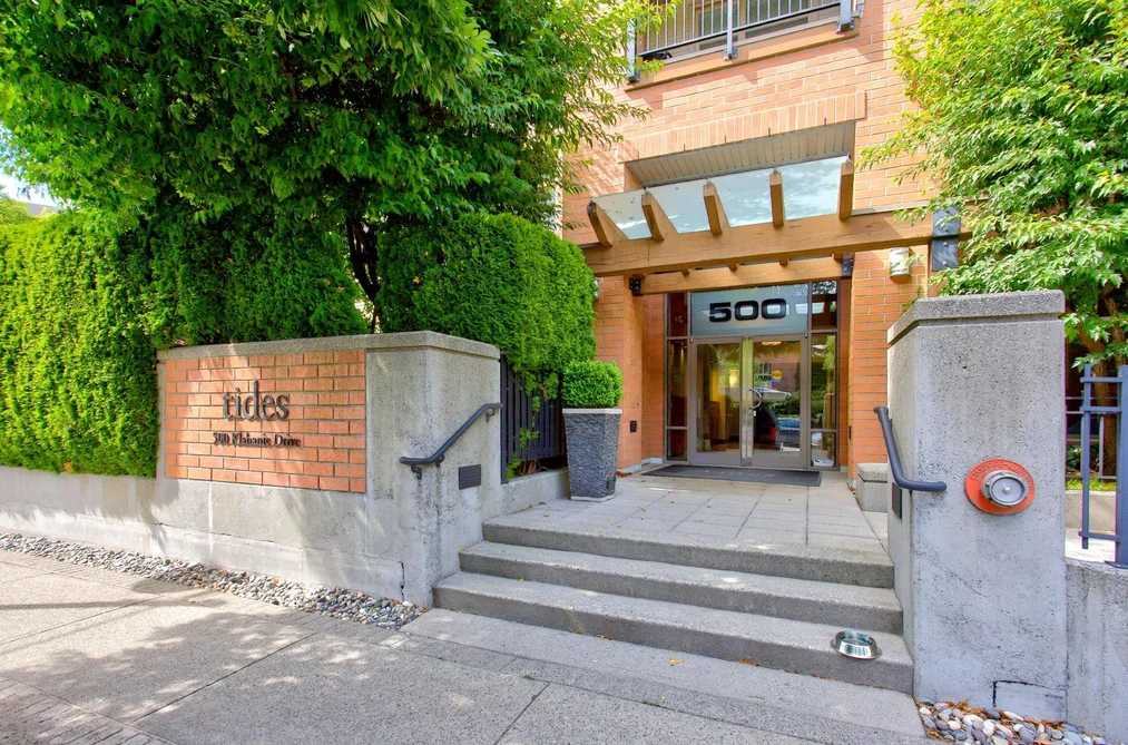 406 500 KLAHANIE DRIVE, Port Moody BC V3H 5L1, Port Moody BC — Residential for Sale - Photo 2