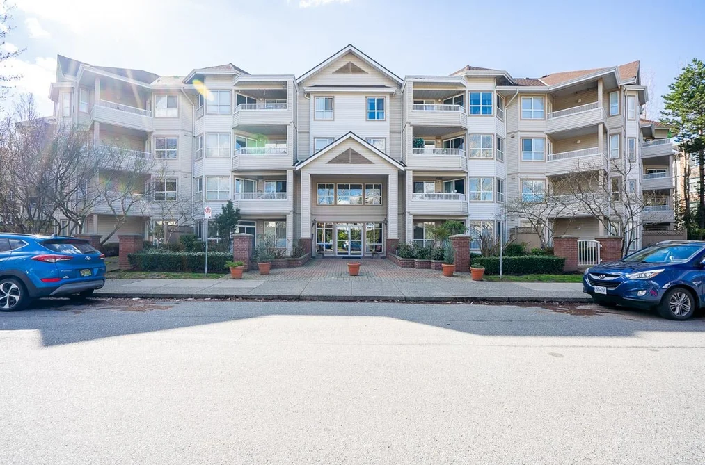 406 8139 121A STREET, Surrey BC V3W 0Z2, Surrey BC — Residential for Sale — Photo 2 of 35