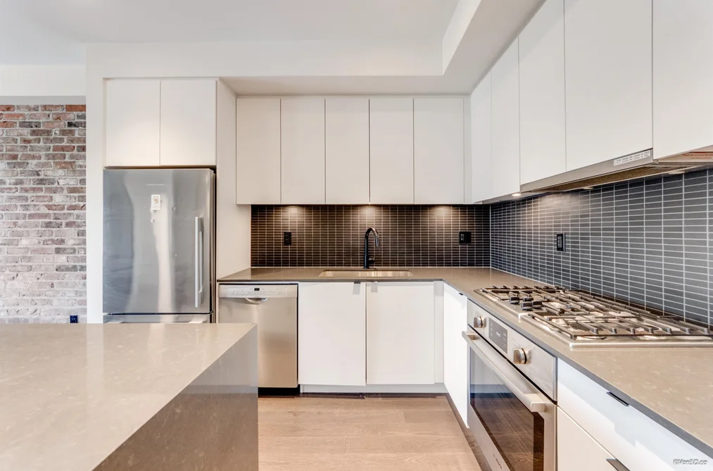 Condo for sale at 406 83 Moody Street Port Moody British Columbia - MLS: R3081740