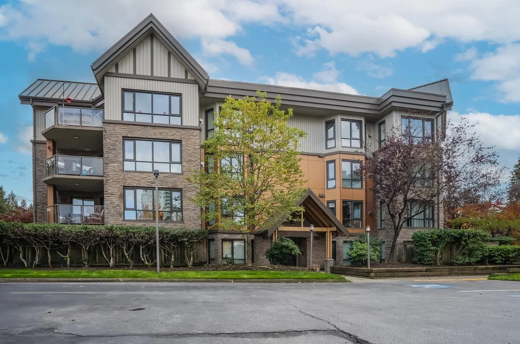 Condo for sale at 406 9970 148 Street Surrey British Columbia - MLS: R3092616