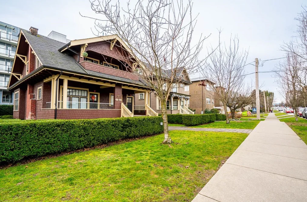 406 EIGHTH STREET, New Westminster BC V3M 0K1, New Westminster BC — Residential for Sale - Photo 3