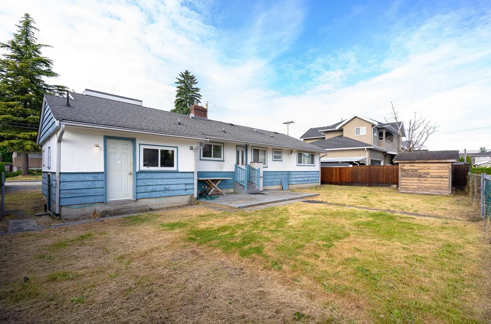4064 BURKE STREET, Burnaby BC V5H 1A8, Burnaby BC — Residential for Sale - Photo 3