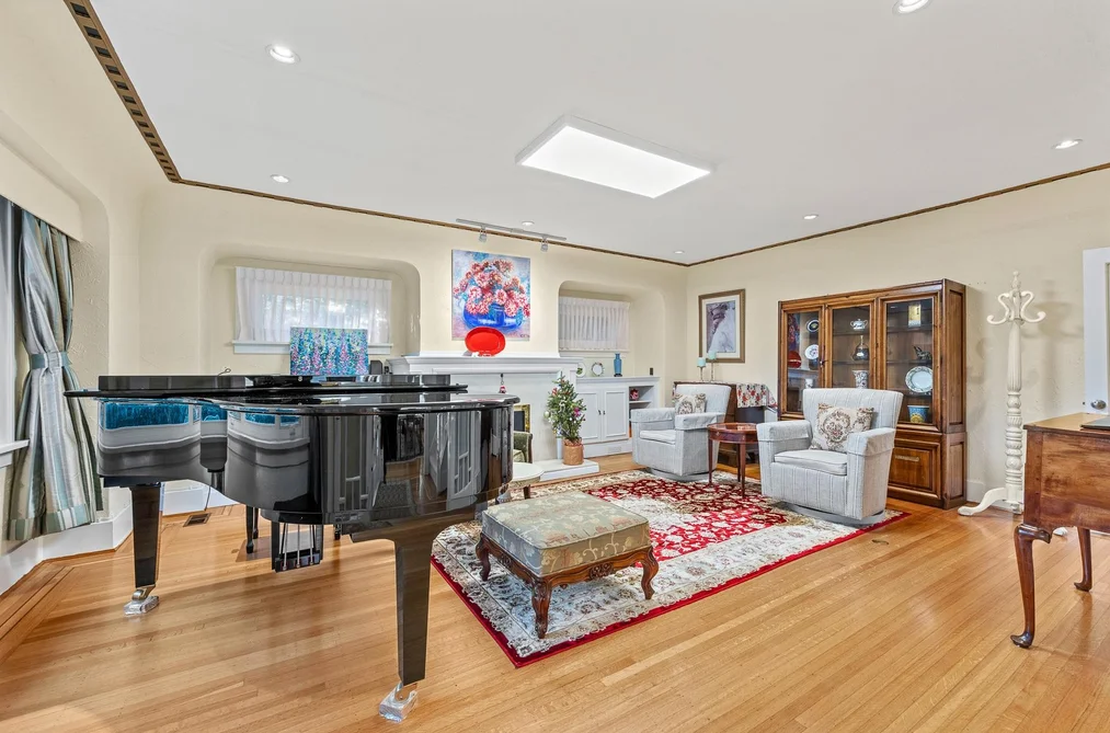4069 W 14TH AVENUE, Vancouver BC V6R 2X3, Vancouver BC — Residential for Sale - Photo 2