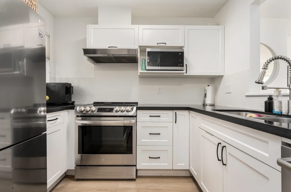407 1333 W 7TH AVENUE, Vancouver, BC — Residential for Sale — Photo 9 of 20