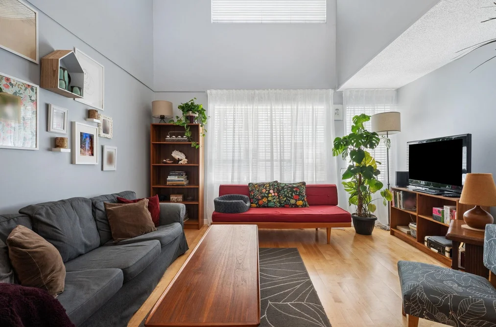 Condo for sale at 407 1345 Comox Street Vancouver British Columbia - MLS: R3153271