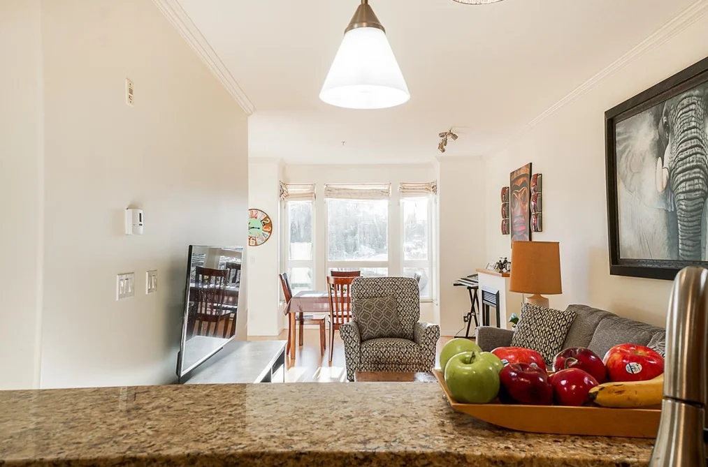 407 14 E ROYAL AVENUE, New Westminster BC V3L 5W5, New Westminster BC — Residential for Sale — Photo 6 of 28