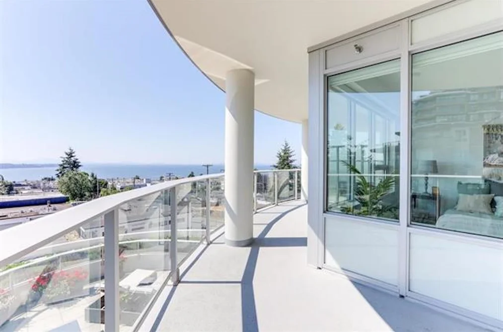 Condo for sale at 407 1441 Johnston Road White Rock British Columbia - MLS: R3080355