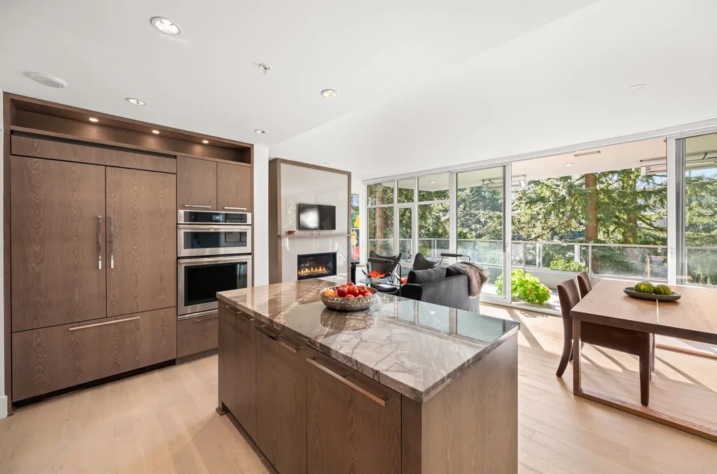 Condo for sale at 407 1501 Vidal Street White Rock British Columbia - MLS: R3104796