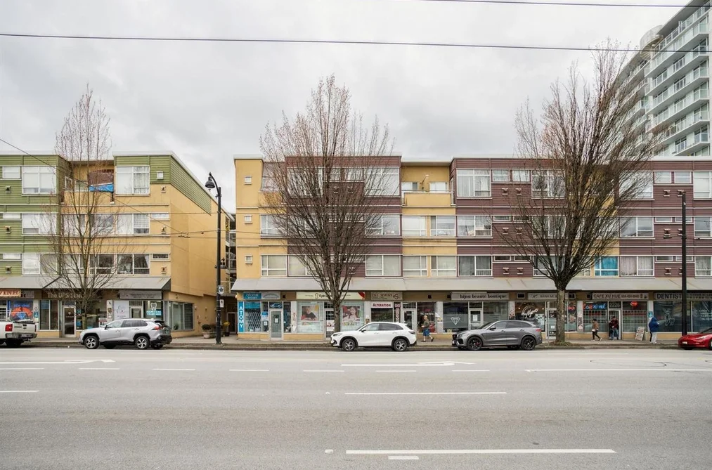 Condo for sale at 407 2238 Kingsway Vancouver British Columbia - MLS: R3113865