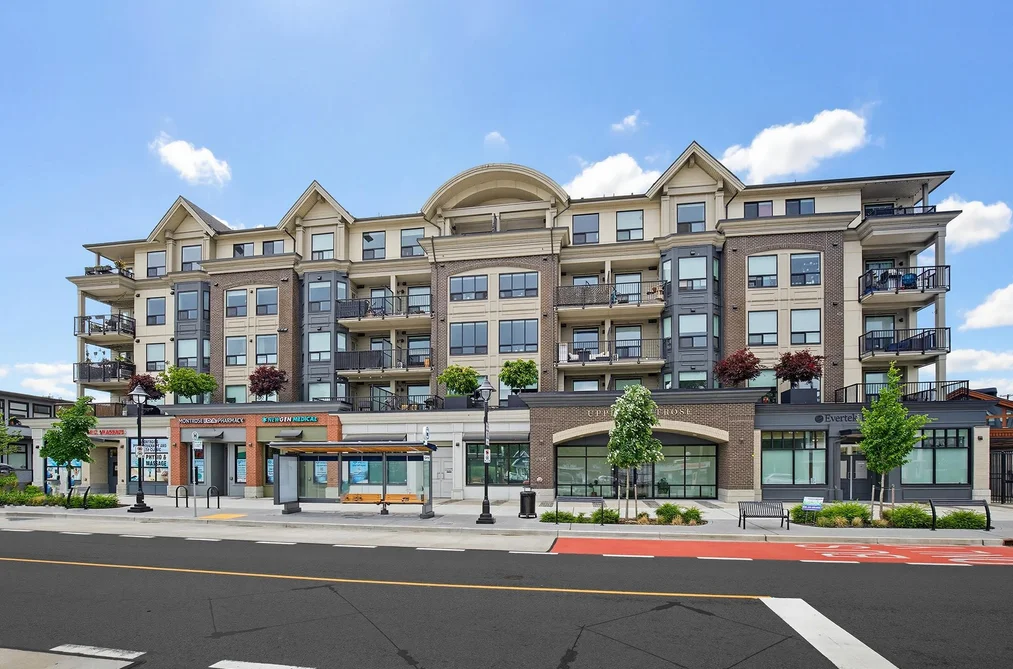 Condo for sale at 407 2493 Montrose Avenue Abbotsford British Columbia - MLS: R3123971