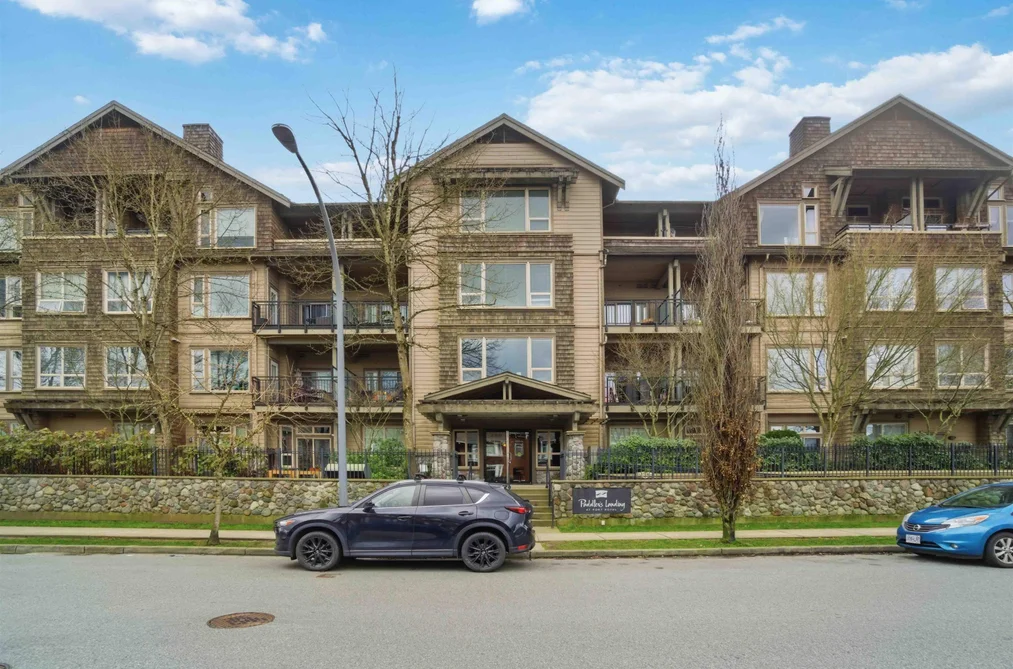 Condo for sale at 407 250 Salter Street New Westminster British Columbia - MLS: R3101935